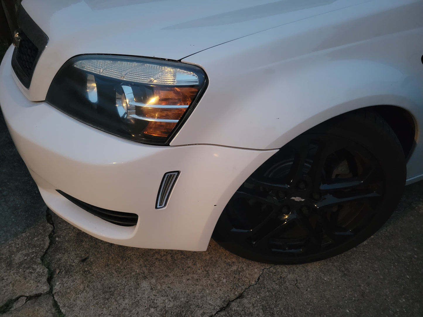 Pontiac G8 and Chevy Caprice LED Parking Lights (White)