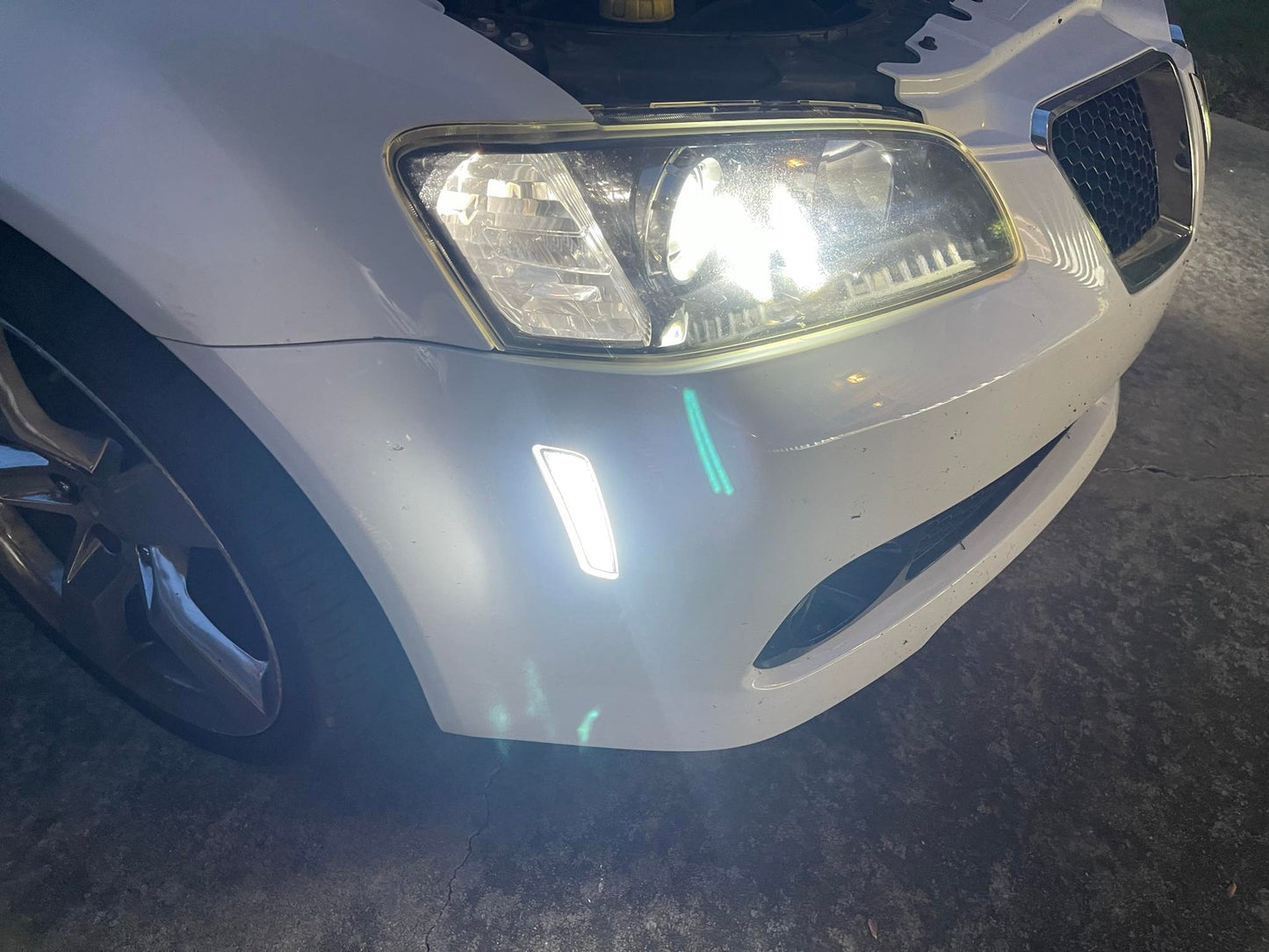 Pontiac G8 and Chevy Caprice LED Parking Lights (White)