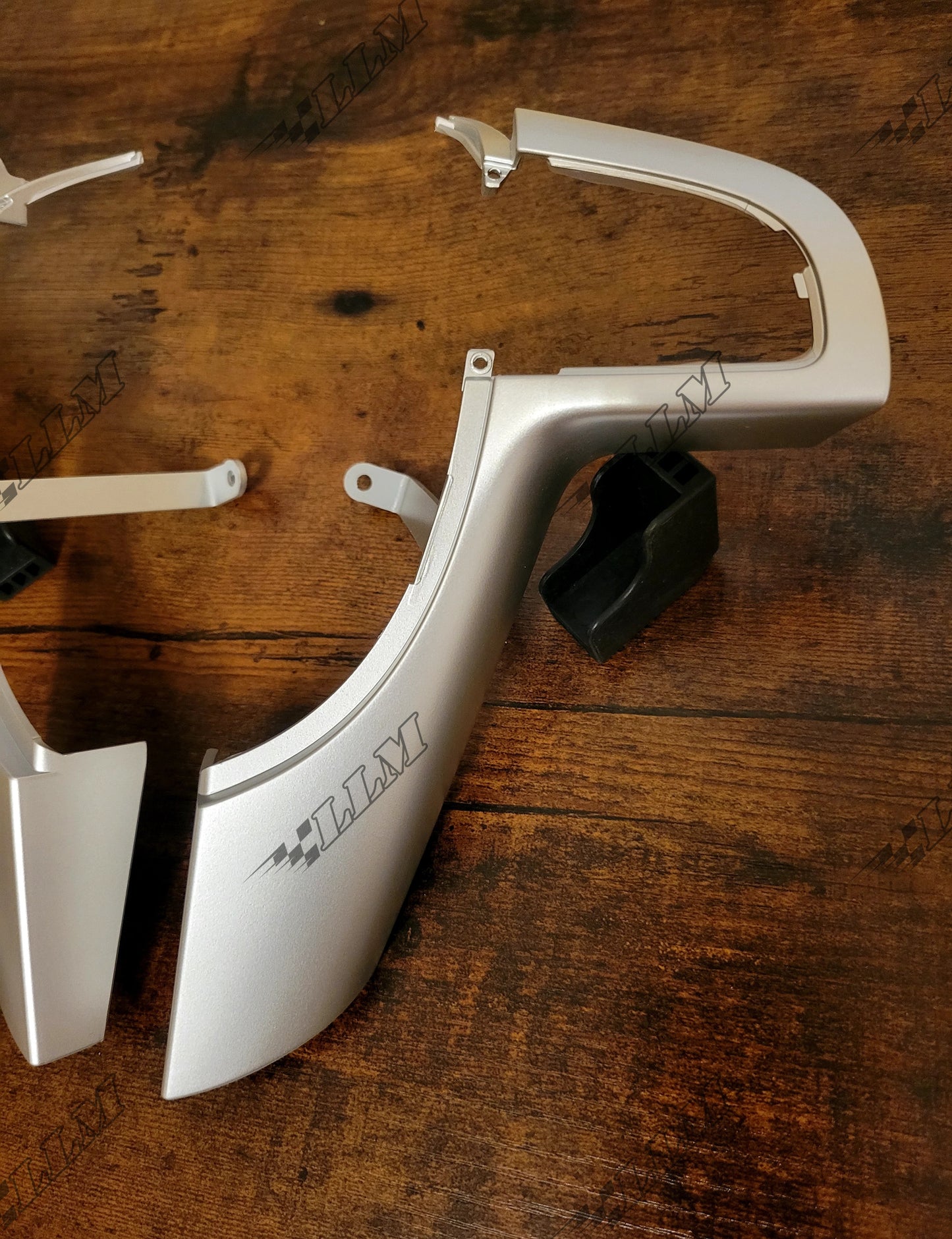 VE WM Micro Silver Steering Wheel Trim