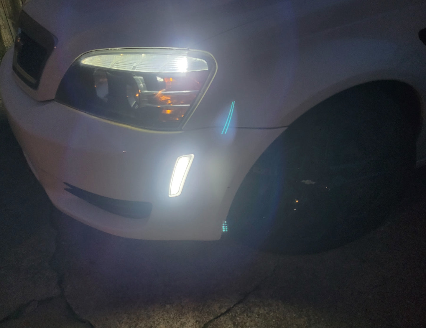 Pontiac G8 and Chevy Caprice LED Parking Lights (White)