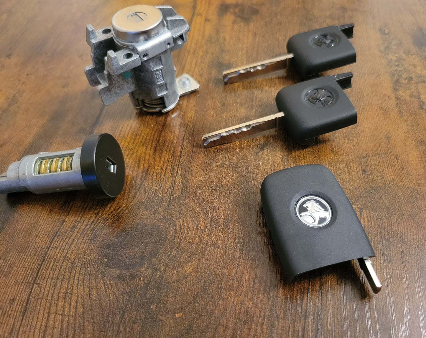 Holden Key and Cylinder Replacement Set (3 Keys)