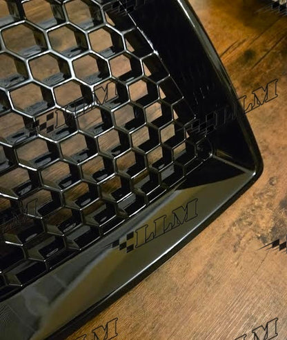 Pontiac G8 Upper Grills (Gloss Black)